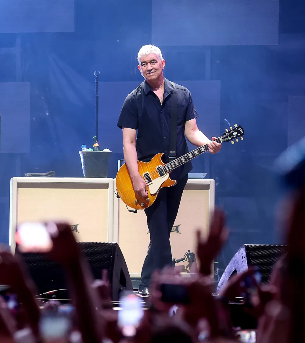 Foo Fighters Guitarist Pat Smear Attends &lsquo;Eras Tour&rsquo; Show Before Dave Grohl&rsquo;s Dig at Taylor Swift