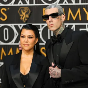 GettyImages-1935993766 Kourtney Kardashian and Travis Barker