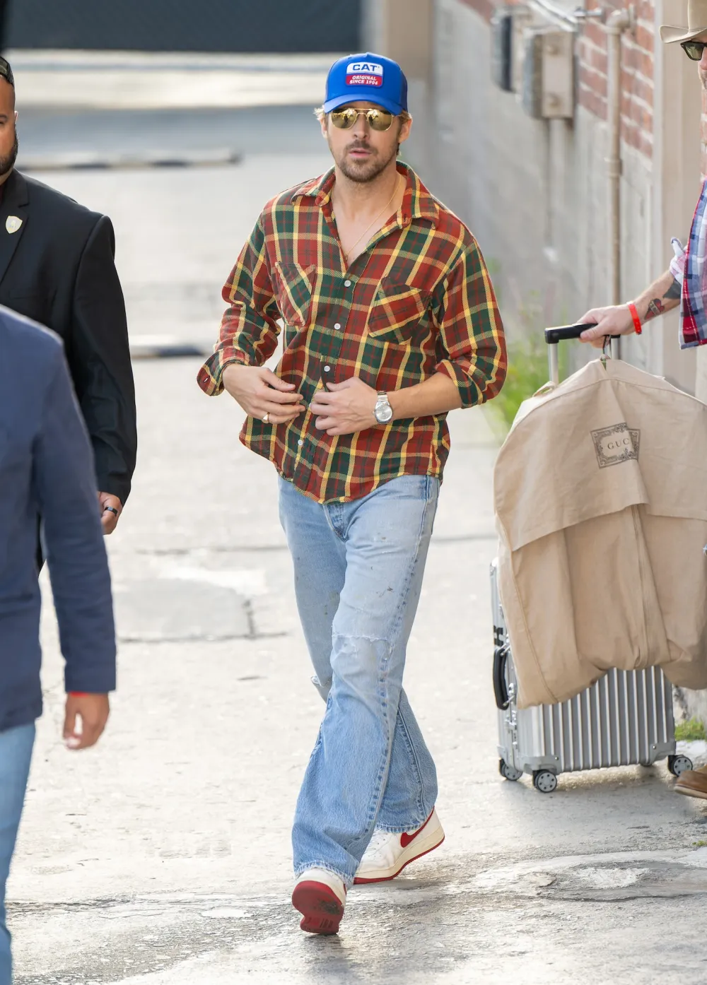 Robert Pattinson&rsquo;s Frosted Tips and More Controversial Men&rsquo;s &lsquo;90s/&rsquo;00s Trends We Didn't Expect to Come Back