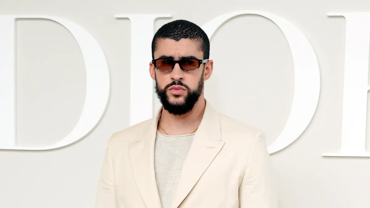 Bad Bunny, cantante de música urbana originario de Puerto Rico.