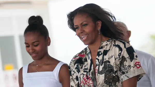 GettyImages-SashaMichelleObama2015-478005362.jpg