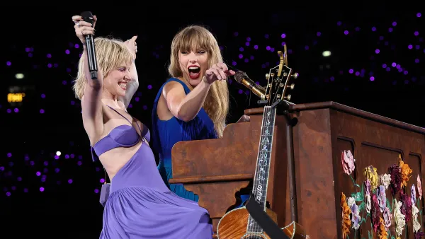 Hayley Williams Wears Purple Dress, Sharpies Lyrics on Arm for ‘Eras’ Duet as Ode to Taylor Swift