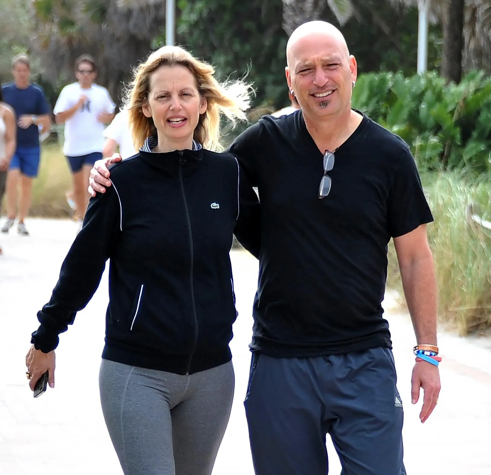 Howie Mandel Says He Found Wife Terry in Pool of Blood During Recent Vegas Trip Gone Wrong