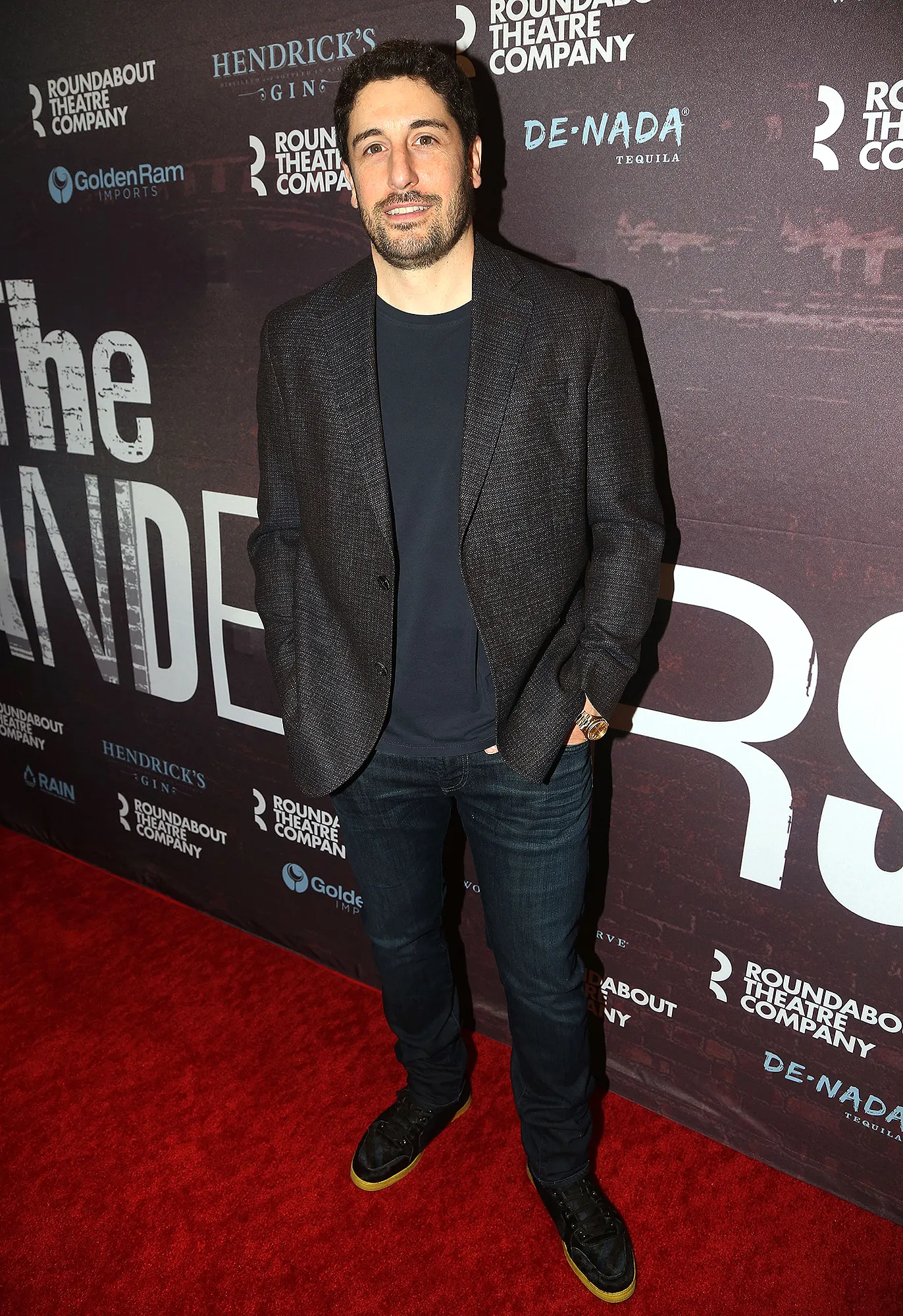 Jason Biggs Recalls Moment When ‘American Pie’ Fan Yelled ‘Pie F–ker’ in Front of His Son