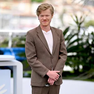 Jesse Plemons Has Much More Energy Since Losing 50 Lbs Shares Inspiration Behind Weight Loss 844