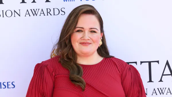 Jessica Gunning Recalls Coming out as Gay