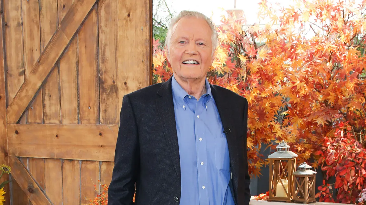 Jon Voight Proud of Angelina Jolie Granddaughter Vivienne Amid Tony Win