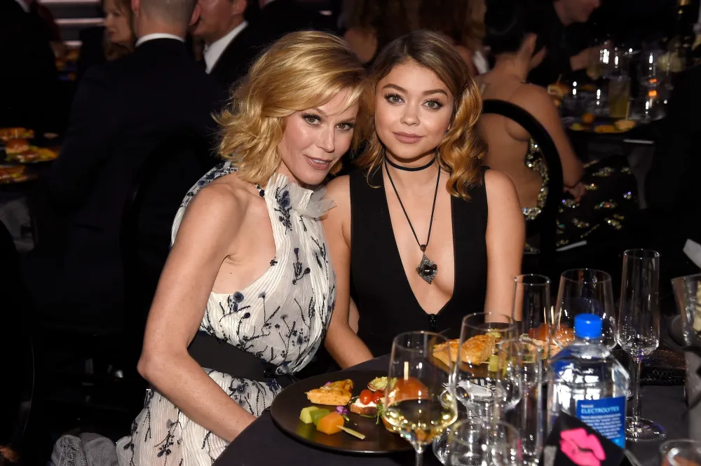 Modern Family&rsquo;s Julie Bowen Helped Sarah Hyland Leave Abusive Relationship
