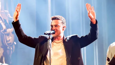 Justin Timberlake Stops Texas Concert 2