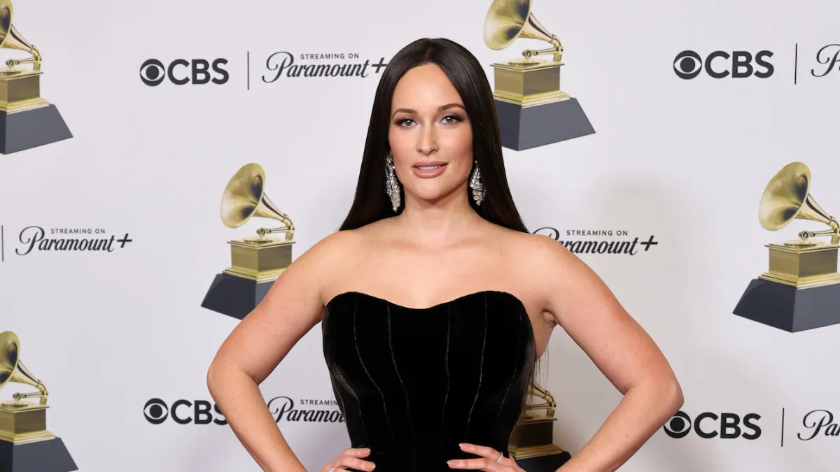 Kacy Musgraves Sports Hilarious Shirt Featuring a Hate Message