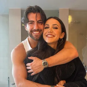 Kat Stickler Jokes About Hard Launch Caption With BF Jason Tartick