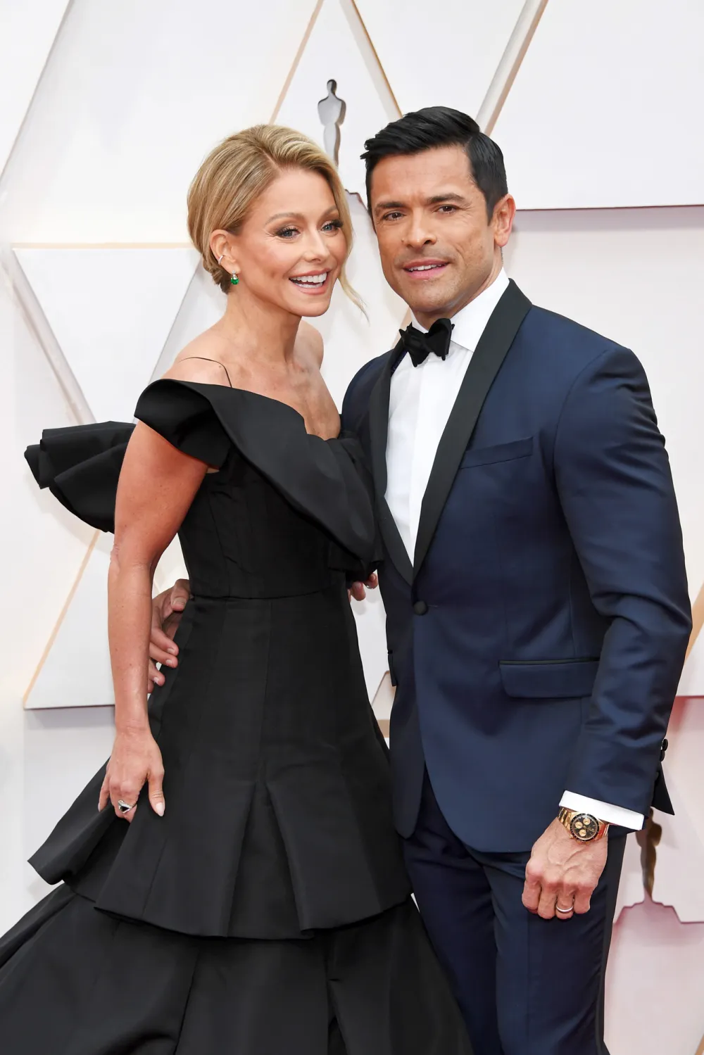 Kelly Ripa Shares Throwback Pics of Mark Consuelos 30th Birthday