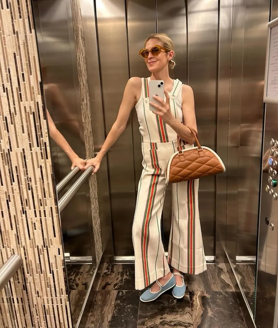 Kelly Rutherford Is the Queen of Stylish Mirror Selfies: See Her Best Looks