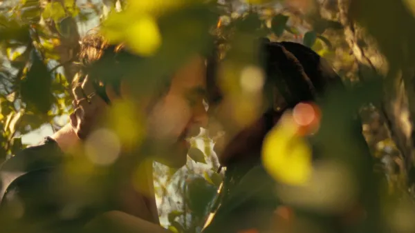 KiKi Layne and Thomas Doherty Star in Music Romance Dandelion