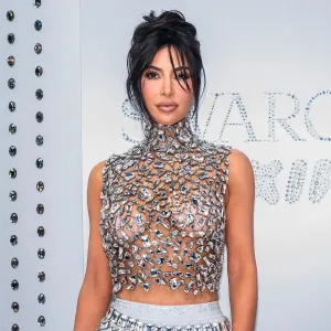 Kim K Blow Dries Her Jewelry