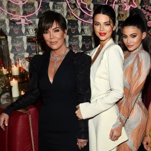 Kris Jenner Unimpressed by Kendall and Kylie Failed Dog Grooming Prank