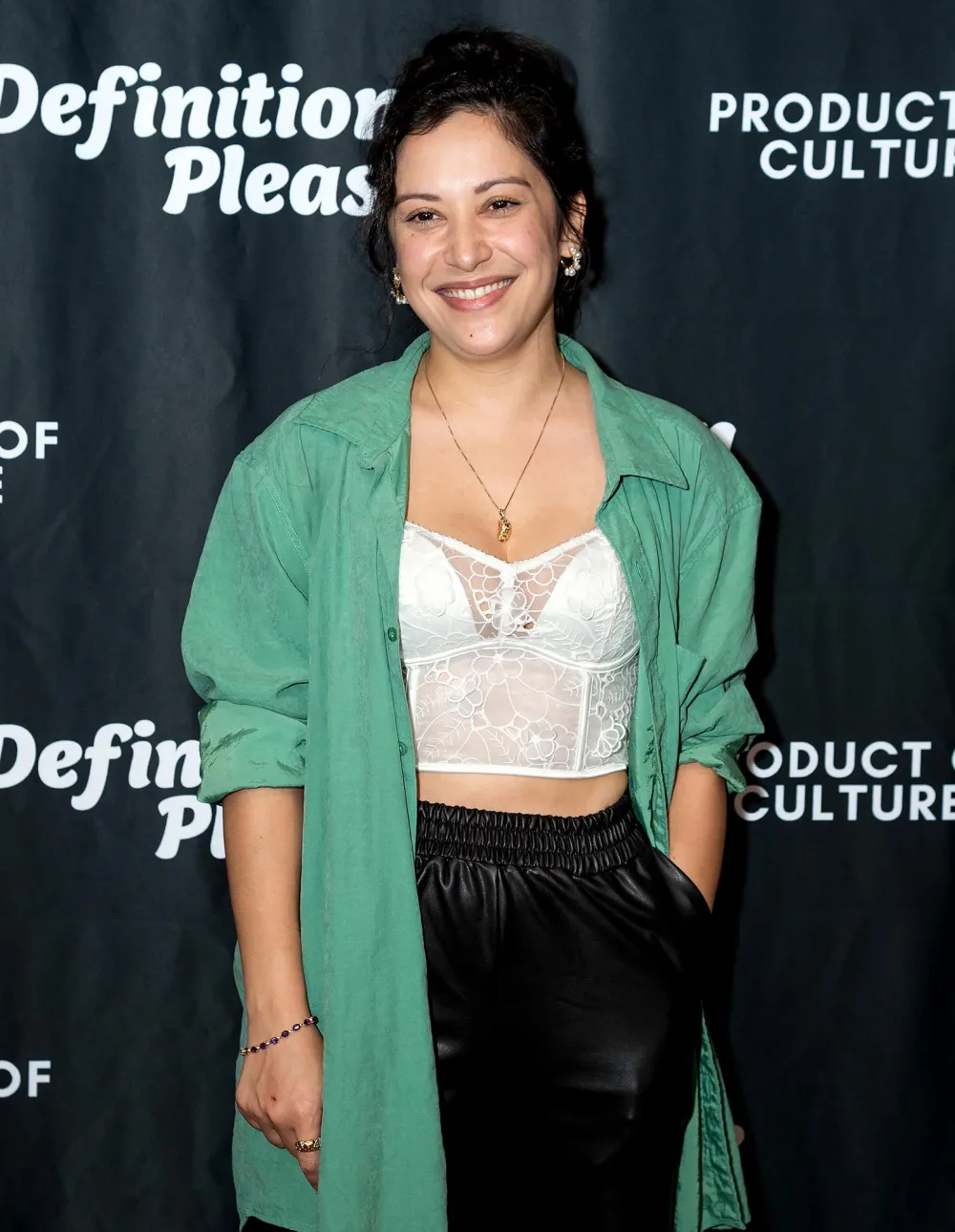 Lizzie McGuire&rsquo;s Lalaine Will Narrate Audiobook About Disney Channel&rsquo;s &lsquo;Tween Empire&rsquo;