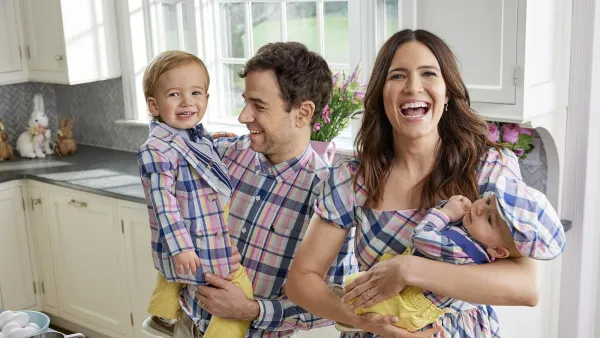 Mandy Moore Admits Being Pregnant With a Third Baby is Not for the Faint of Heart 898