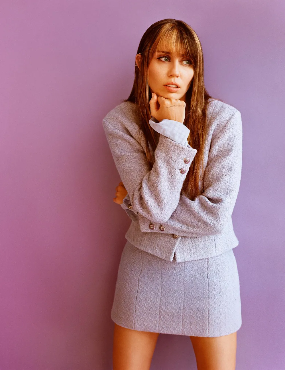 Miley Cyrus Shows Off Brunette Makeover