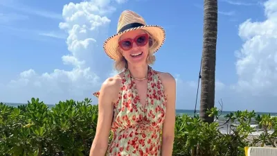 Naomi Watts’ Lively Vacation Swim Style