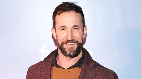Noah Wyle Says His Nurse Mom Used to Critique His Performance on ER Every Week
