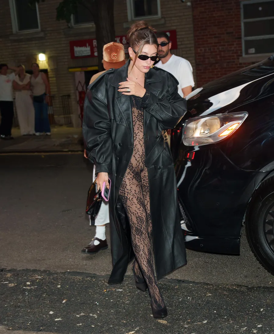 Pregnant Hailey Bieber s Baby Bump Album Before Welcoming 1st Child With Husband Justin Bieber 946