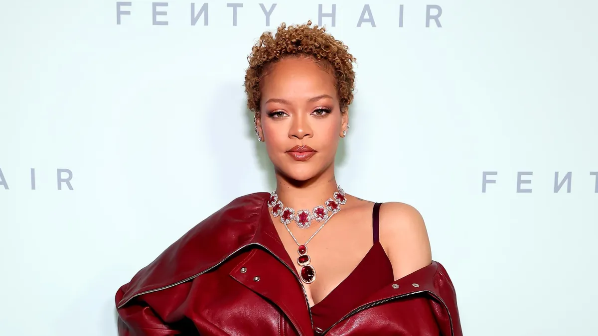 Rihanna Is the New Face of Dior’s J’Adore Fragrance