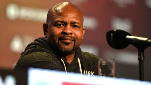 Boxing Legend Roy Jones Jr. Announces Death of Son DeAndre at 32