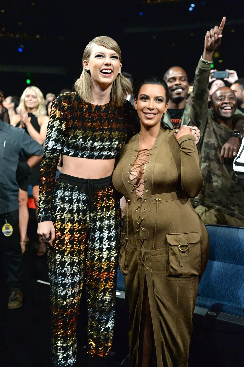 Sabrina Carpenter Was &lsquo;Very Communicative&rsquo; With Taylor Swift About Kim Kardashian Skims Collab