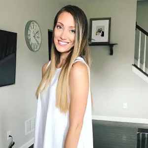 YouTuber Myka Stauffers Comments About Her Biggest Failure Didnt Age Well After Adoption Scandal