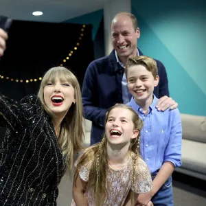 Taylor Swift and Travis Kelce with William and kids