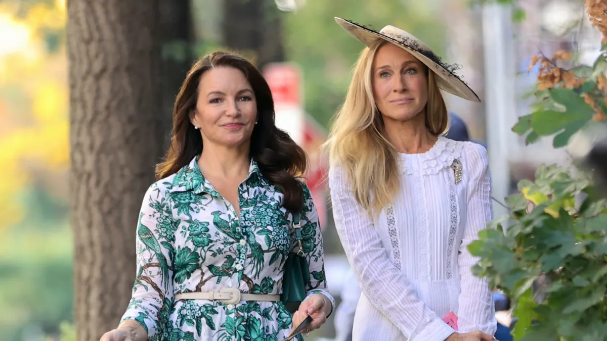 Kristin Davis and Sarah Jessica Parker on set of 'And Just Like That...' in New York City.