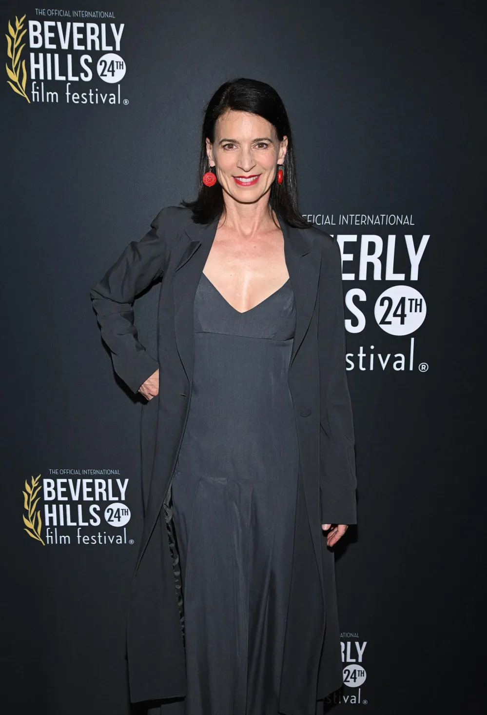 6 Entourage Stars Are Ready for a Reboot &mdash; And Reveal Where Their Characters Would Be Today 530 Parry Reeves