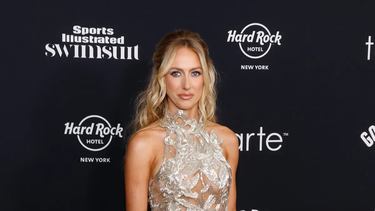 FEATURE Brittany Mahomes Shows Off New Haircut With Every Kid the Hair Gets Shorter