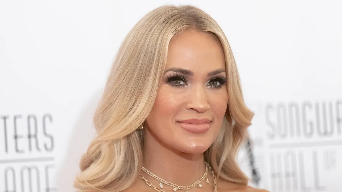 Carrie Underwood Isnt Concerned About Aging I Just Want My Skin to Be Soft