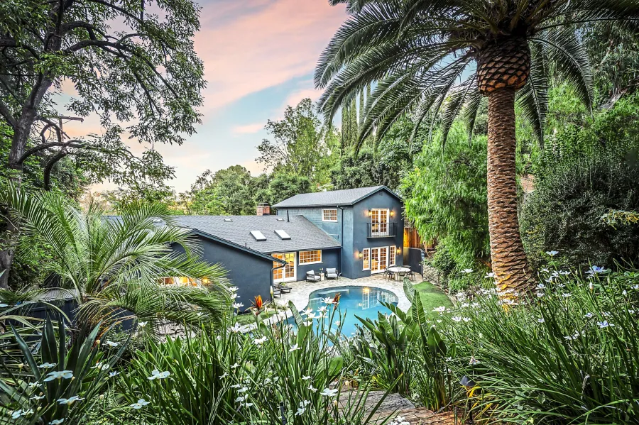 Christina Ricci exclusively gave Luxury Handbag Shopping an inside look at her Los Angeles home