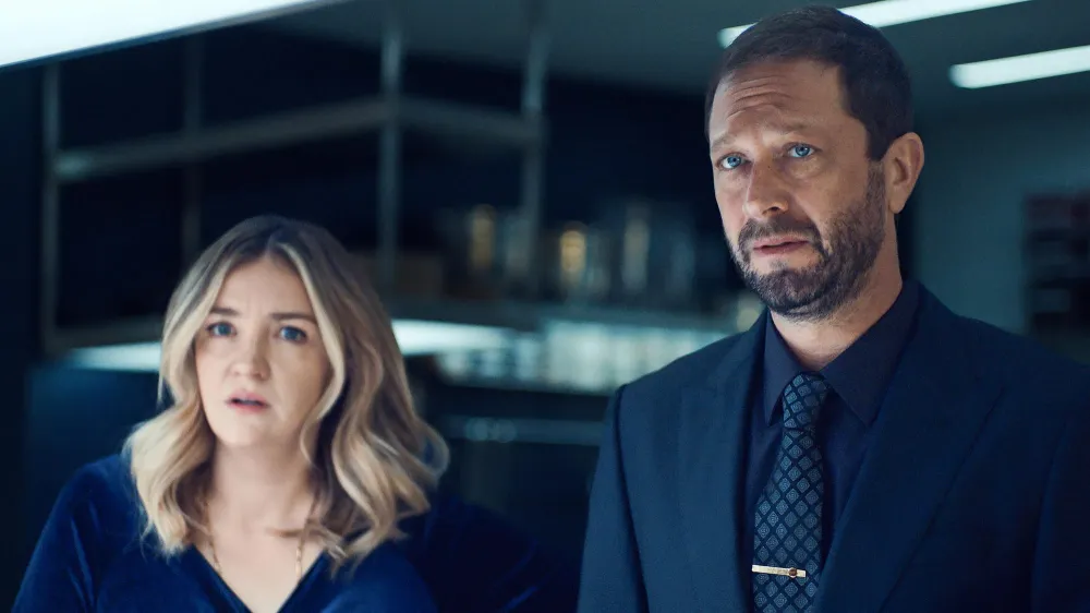 Ebon Moss-Bachrach Reveals They Filmed 18 Episodes of 'The Bear' &mdash; Which Was Ultimately Split Into Season 3 and 4