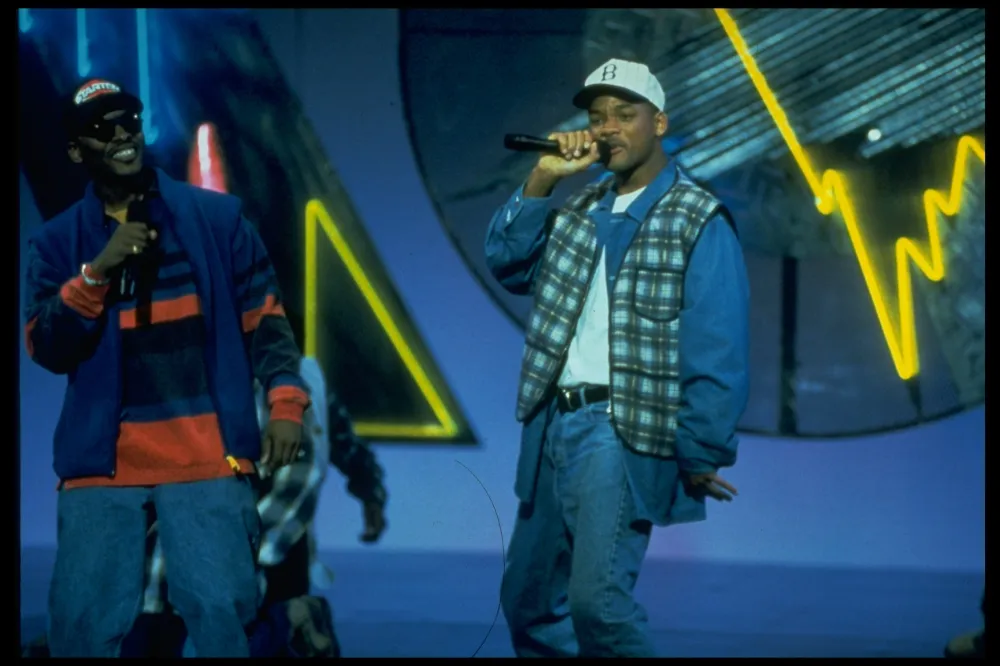 What Teens and Tweens Really Think About Your Favorite &lsquo;90s and &lsquo;00s TV Shows