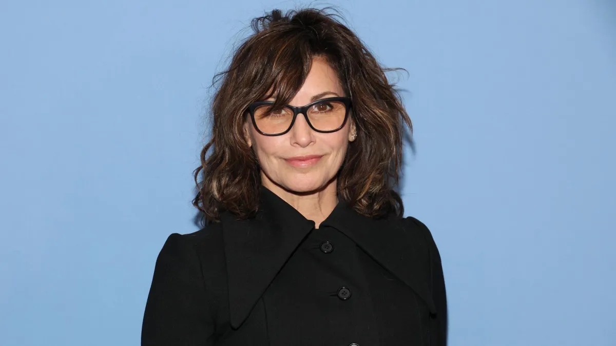 Gina Gershon Says Small Minded Agents Told Her You Cant Play a Lesbian in Bound Because You Will Never W