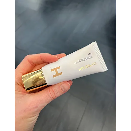 Hourglass Veil™ Hydrating Skin Tint Foundation