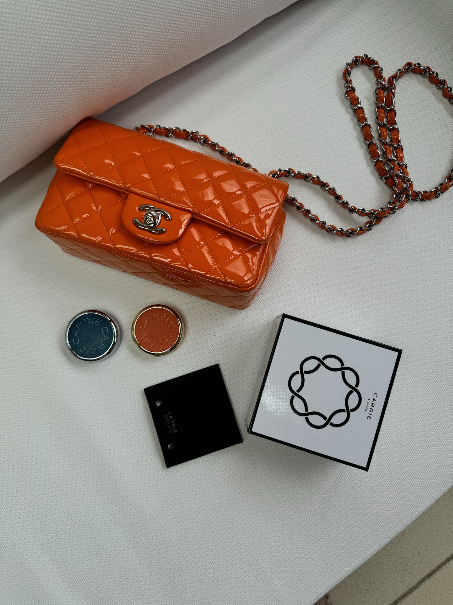 handbag safety in the city