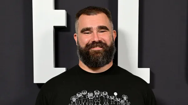 Jason Kelce Supports Team USAs Womens Rugby Team