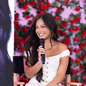 Jenn Tran s Family Guide Meet the Season 21 Bachelorette s Parents and Brother 980