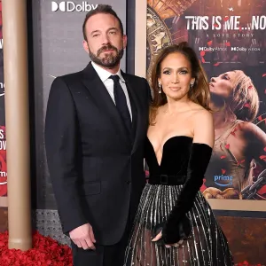 Jennifer Lopez Wears Ring to 4th of July Party Amid Ben Affleck Issues