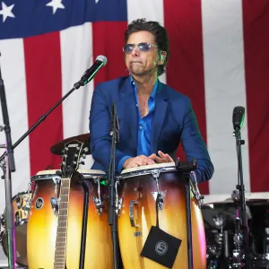 John Stamos and Son Billy Play Drums Together at Beach Boys Show