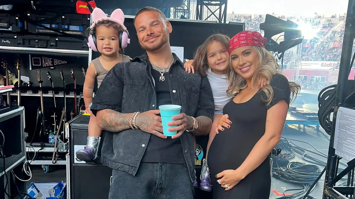 Kane Brown and Wife Katelyn Share the Moment Their Daughters First Met Their Baby Brother