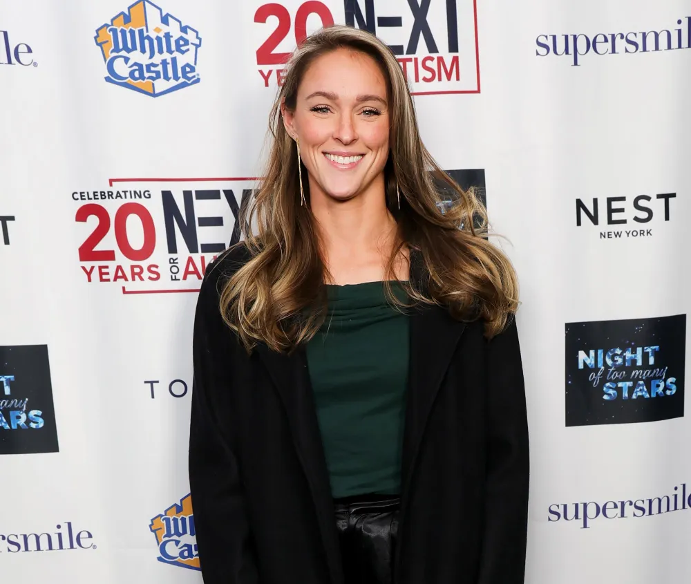 Kylie Kelce &lsquo;Had to Fangirl&rsquo; Over Erin Andrews and Charissa at Taylor Swifts &lsquo;Eras&rsquo; tour