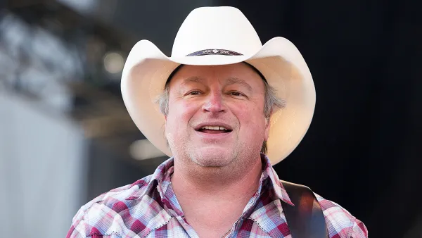 Country Singer Mark Chesnutt Announces October Return to Stage After Emergency Heart Surgery