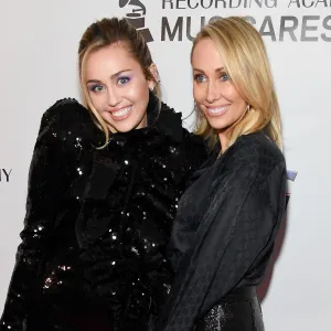 Miley Cyrus Hugs Mom Tish In Behind-the-Scenes Photos After Dad Billy Ray’s Leaked Audio