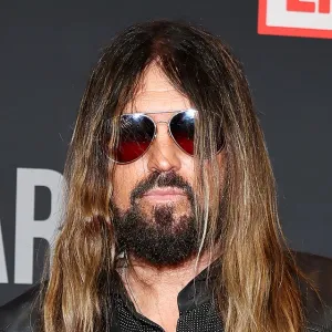 Miley Cyrus Hugs Mom Tish In Behind-the-Scenes Photos After Dad Billy Ray’s Leaked Audio